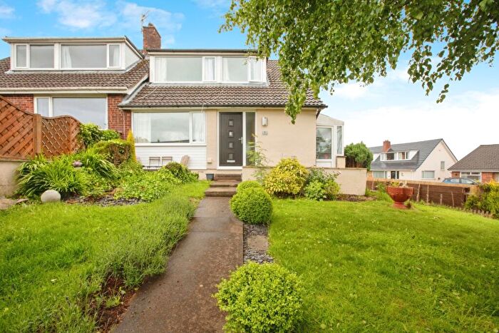 4 Bedroom Semi-Detached House For Sale In Red Spar Road, Burnley, Lancashire, BB10