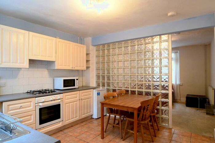 4 Bedroom Terraced House To Rent In Hanover Terrace, Brighton, BN2