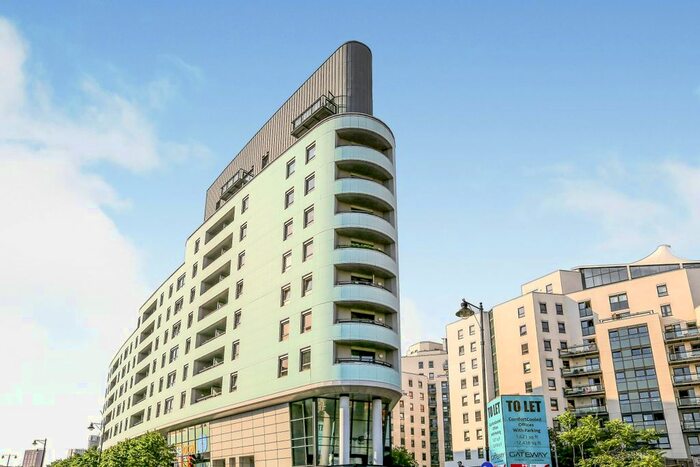 2 Bedroom Flat To Rent In East Street, Leeds, LS9