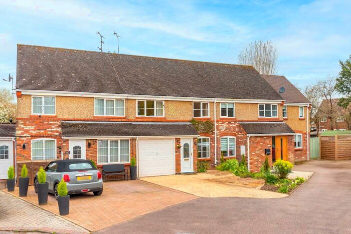 3 Bedroom Terraced House For Sale In Church View, Long Marston, HP23