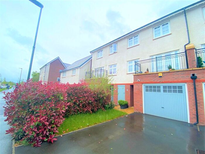 4 Bedroom Terraced House For Sale In Homington Avenue, Badbury Park, Swindon, SN3