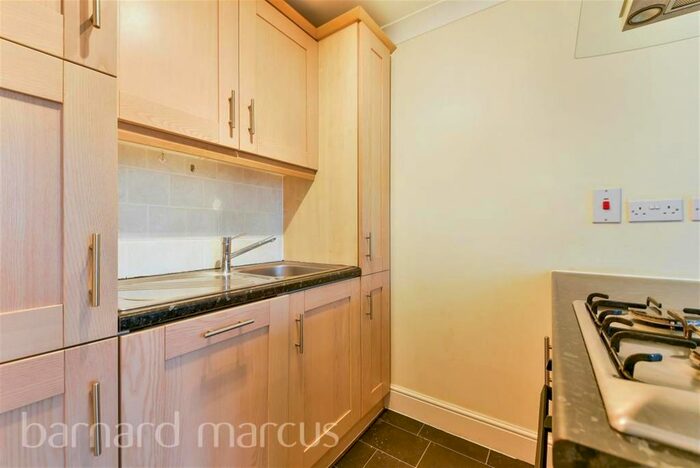 1 Bedroom Flat To Rent In Dawley Parade, Dawley Road, Hayes, UB3