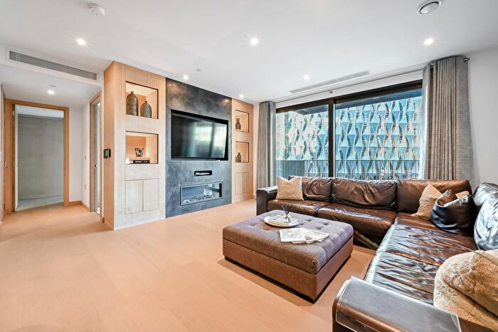 2 Bedroom Flat For Sale In Legacy Building, Embassy Gardens, Nine Elms, SW11