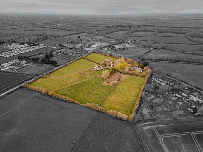 3 Bedroom Equestrian Property For Sale In Ashford, Kent, TN26