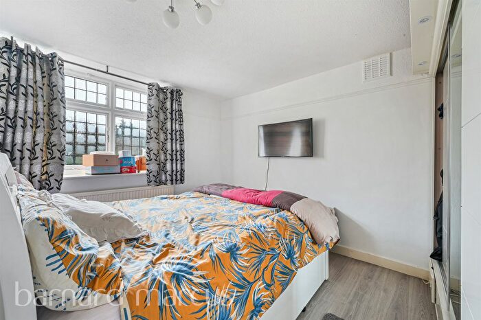 2 Bedroom Flat For Sale In Courtside, Dartmouth Road, London, SE26