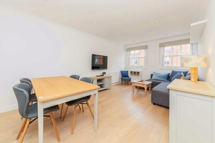 1 Bedroom Flat To Rent In Amwell Street, Clerkenwell, EC1R