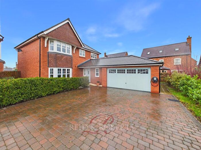 4 Bedroom Property For Sale In Hill Field Gardens, Holt, Wrexham, LL13