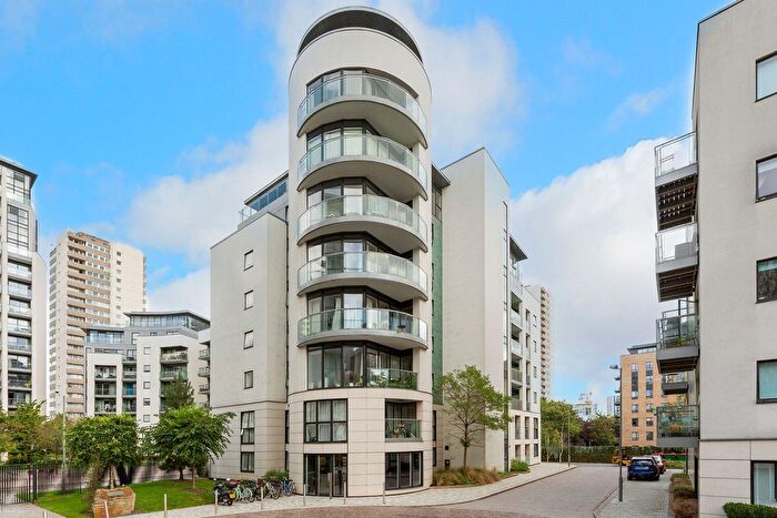 2 Bedroom Flat To Rent In Pump House Crescent, London, TW8