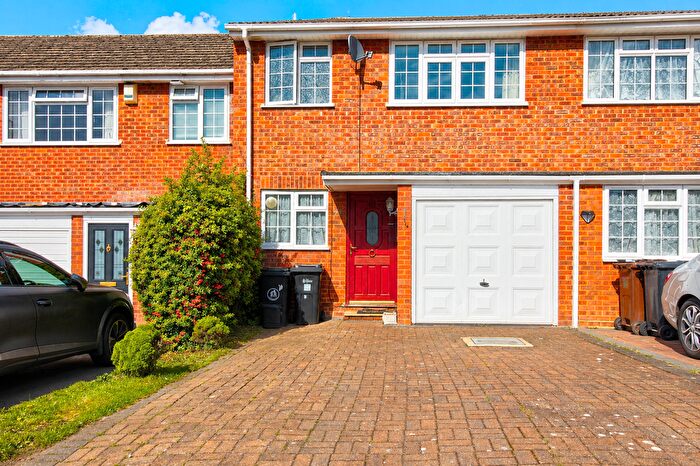 3 Bedroom Terraced House For Sale In Lenham Close, Wokingham, RG41