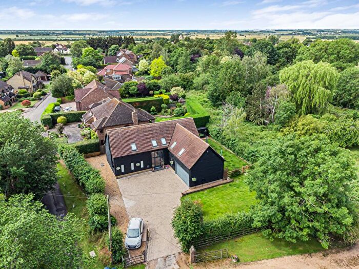 4 Bedroom Detached House For Sale In Owl End, Great Stukeley, Huntingdon., PE28