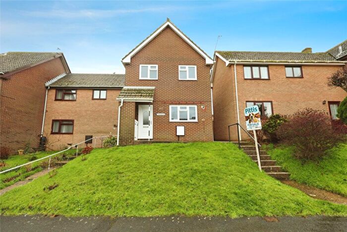 3 Bedroom Semi-Detached House For Sale In Perowne Way, Sandown, Isle Of Wight, PO36