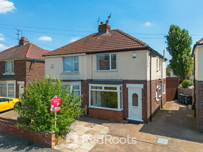 2 Bedroom Semi-Detached House For Sale In Shakespeare Avenue, Sprotbrough, Doncaster, DN5