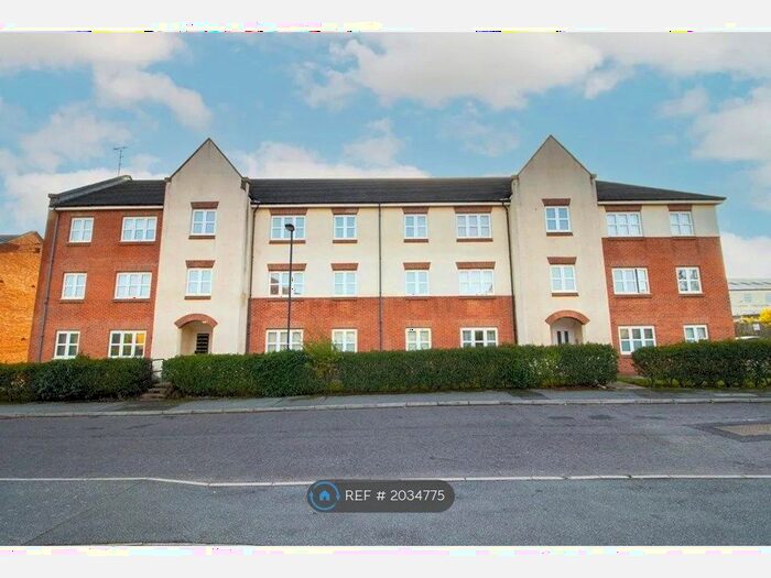 2 Bedroom Flat To Rent In Dukesfield, Shiremoor, Newcastle Upon Tyne, NE27