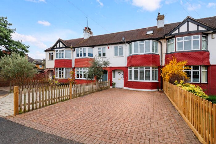 3 Bedroom Terraced House For Sale In Dirdene Gardens, Epsom, KT17