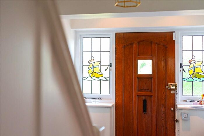 4 Bedroom Detached House For Sale In Beaumont Avenue, St. Albans, AL1