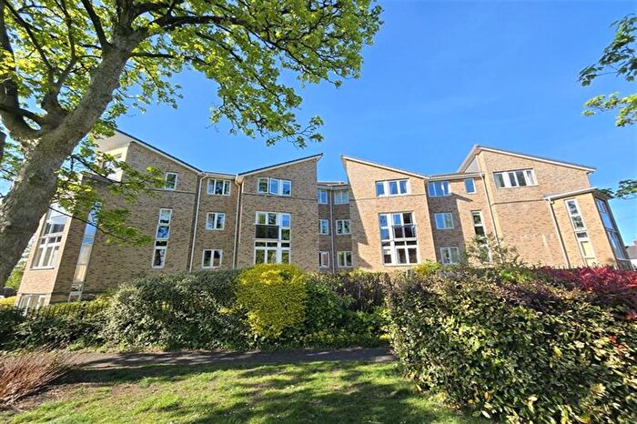 1 Bedroom Flat For Sale In Hazel Road, Altrincham, WA14