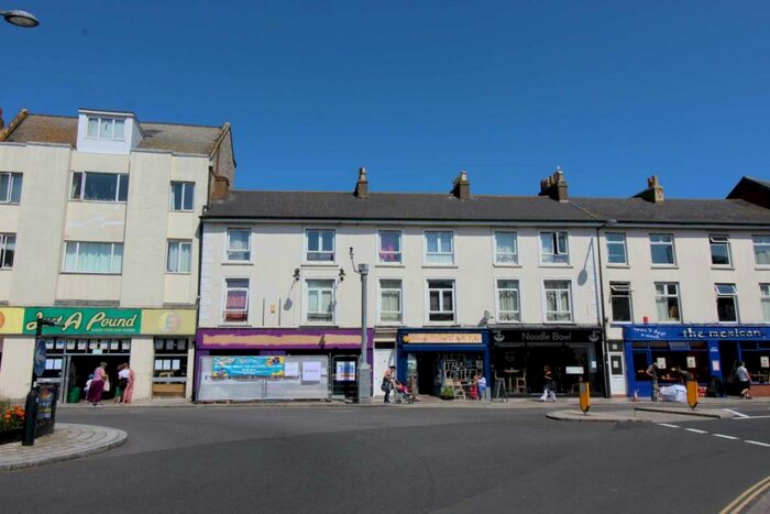 2 Bedroom Apartment To Rent In The Parade, Exmouth, EX8