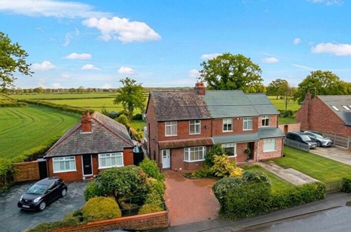 2 Bedroom Semi Detached House For Sale In Knutsford Road, Antrobus, CW9