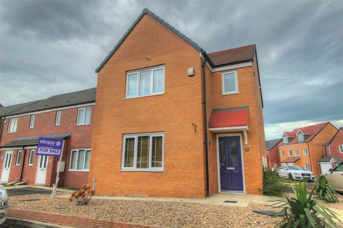 3 Bedroom Detached House To Rent In Whitethroat Close, Hetton Le Hole, DH5