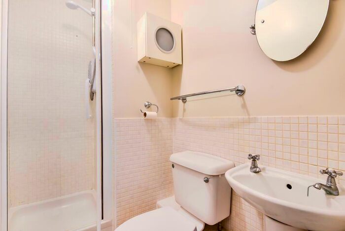 2 Bedroom Apartment To Rent In Awgar Stone Road, Headington, OX3