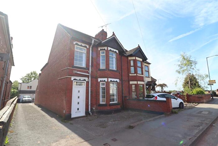 4 Bedroom Semi-Detached House To Rent In Church Road, Hartshill, CV10