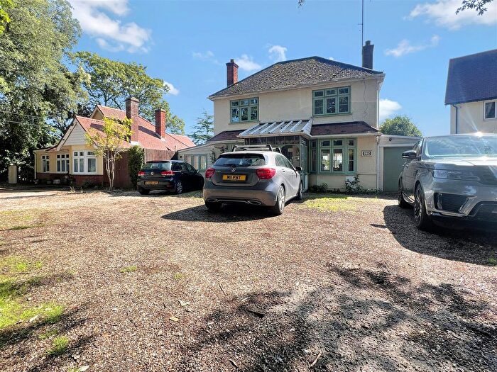 4 Bedroom Detached House To Rent In Point Clear Road, St. Osyth, CO16