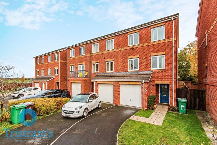 4 Bedroom Semi Detached House To Rent In Marvyn Close, Bulwell, NG6