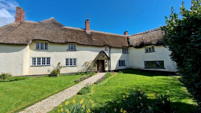 6 Bedroom Detached House For Sale In Plymtree, Cullompton, EX15