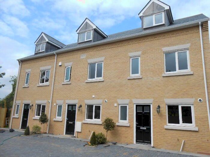 4 Bedroom Property To Rent In Brothers Place, Cambridge CB1