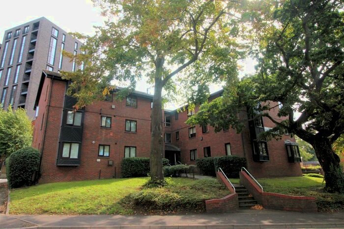 1 Bedroom Flat To Rent In Oriental Road, Woking, GU22