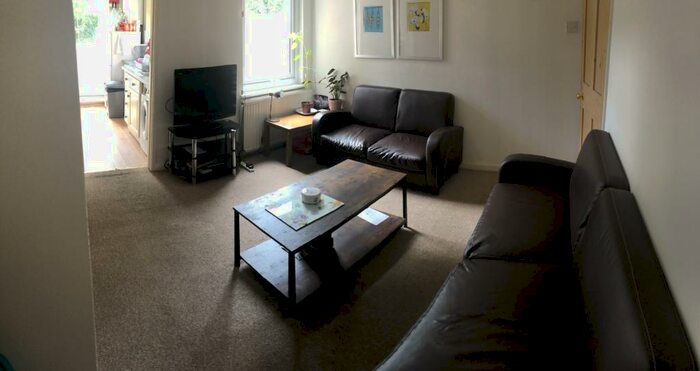 4 Bedroom Semi-Detached House To Rent In Dapdune Road, Guildford, GU1