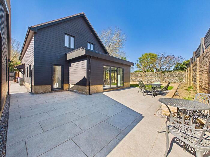 5 Bedroom Property For Sale In Lower Road, Great Amwell, Ware, SG12