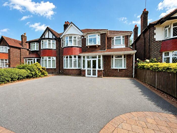 4 Bedroom Semi Detached House For Sale In Boxgrove Road, Sale, M33