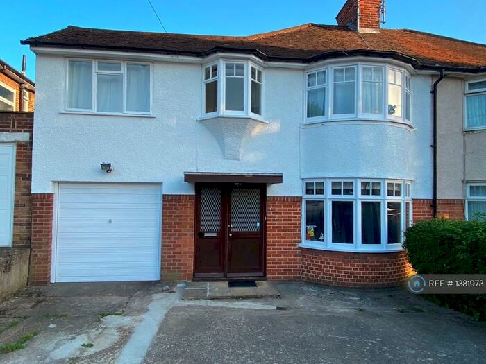 5 Bedroom Semi-Detached House To Rent In Wentworth Hill, Wembley, HA9