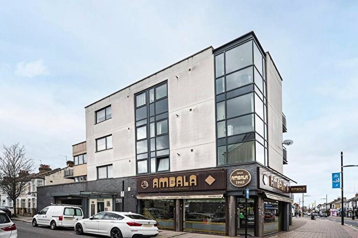 1 Bedroom Flat To Rent In Metro House, - Green Street, London, E7