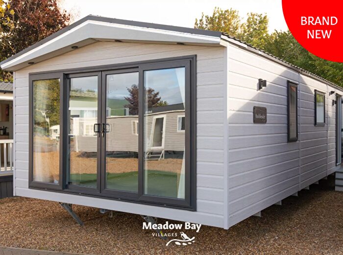 2 Bedroom Mobile/park Home For Sale In Crow Lane, Little Billing, Northampton, NN3