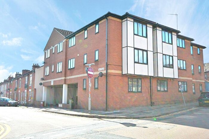 1 Bedroom Flat To Rent In St Lawrence Court, Cyril Street, Northampton, NN1