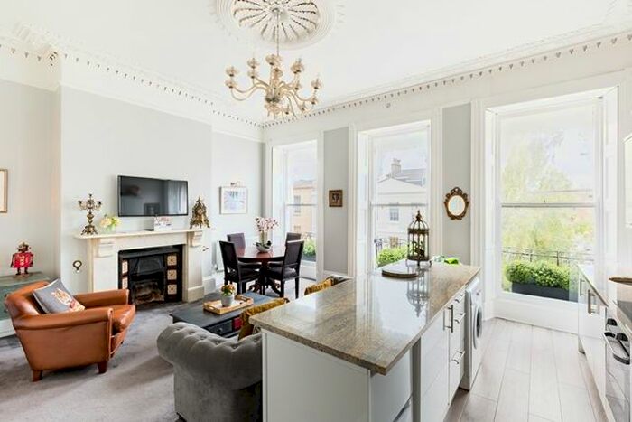 1 Bedroom Flat To Rent In Priory Street, Cheltenham, GL52