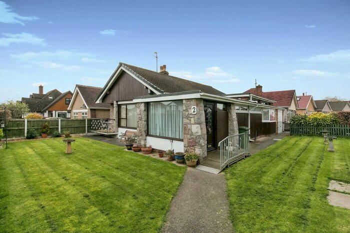 2 Bedroom Bungalow For Sale In Fairlands Crescent, Rhuddlan, Denbighshire, LL18