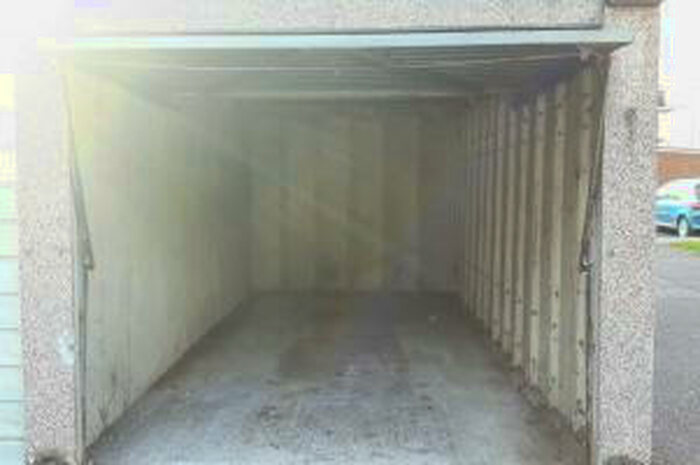 Garage / Parking To Rent In Lankton Close, Beckenham, BR3