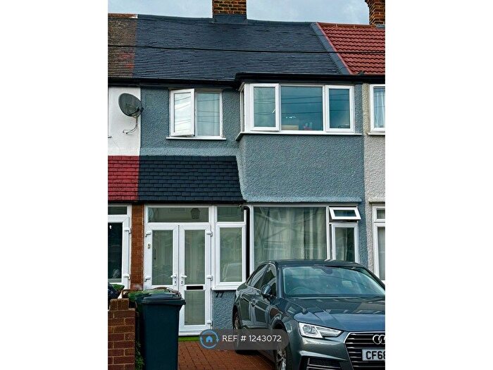 3 Bedroom Terraced House To Rent In School Road, Barking And Dagenham, RM10