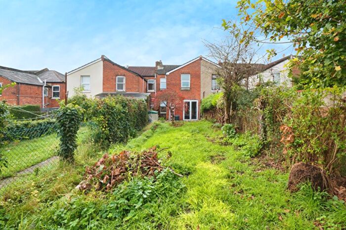 3 Bedroom Terraced House For Sale In Broadlands Road, Southampton, SO17