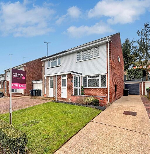 2 Bedroom Semi Detached House For Sale In Albatross Gardens, Selsdon, CR2