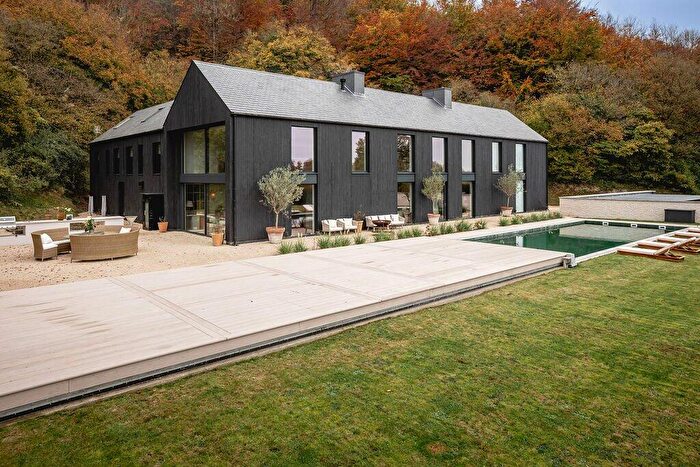 6 Bedroom Detached House For Sale In Steep, Petersfield, Hampshire, GU32