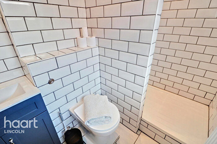 3 Bedroom End Of Terrace House For Sale In Grafton Street, Lincoln, LN2