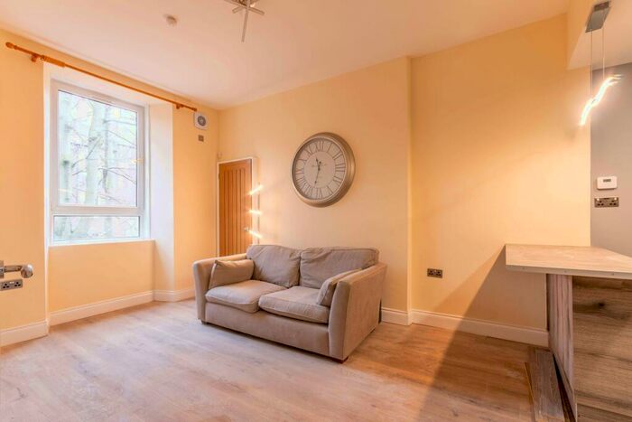 1 Bedroom Flat To Rent In Stewart Terrace Edinburgh United Kingdom, EH11