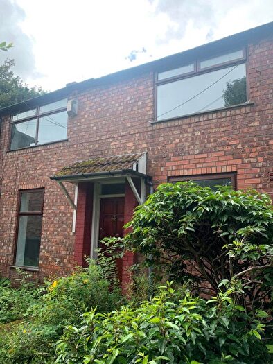 3 Bedroom Semi-Detached House To Rent In Green Walks, Prestwich, M25