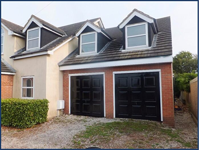 2 Bedroom Maisonette To Rent In Southwell Road East, Rainworth, Mansfield, NG21