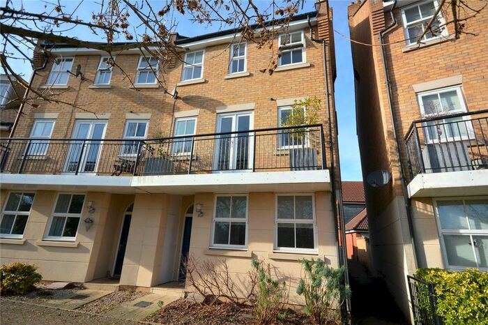 4 Bedroom End Of Terrace House To Rent In Greenland Gardens, Galleywood Road, CM2