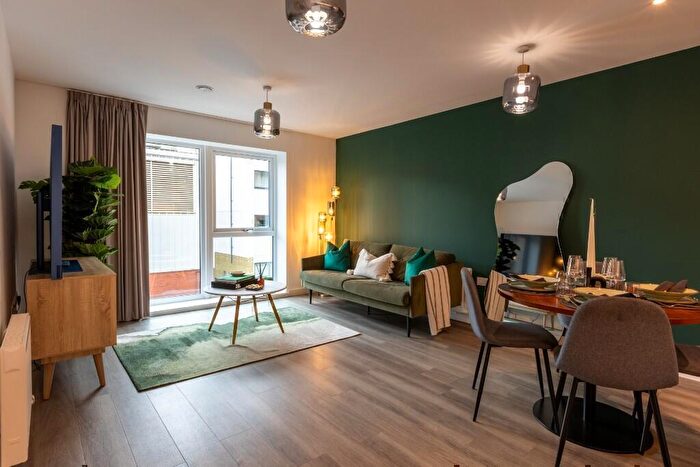 2 Bedroom Flat To Rent In Flat, Grosvenor Street West, Birmingham, B16
